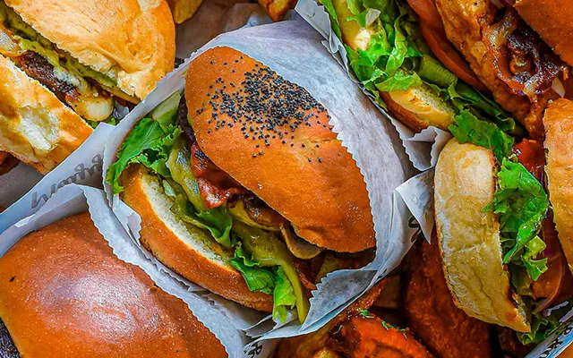 Hamburguesas Mayiis en Cartago